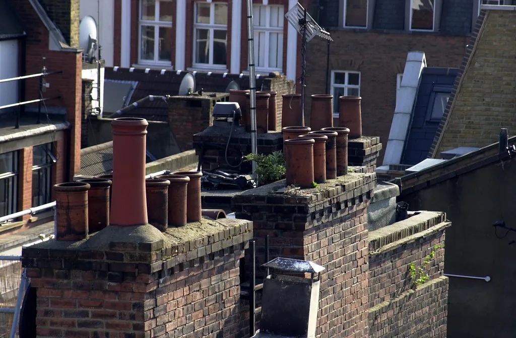 London Wood Burner Ban? Khan Asks, Rules Unchanged